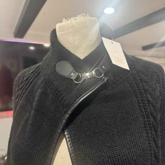 Lauren Conrad Women's Black Cable Knit Cape Sweater Top Metal Clip - One Size - Picture 3 of 7